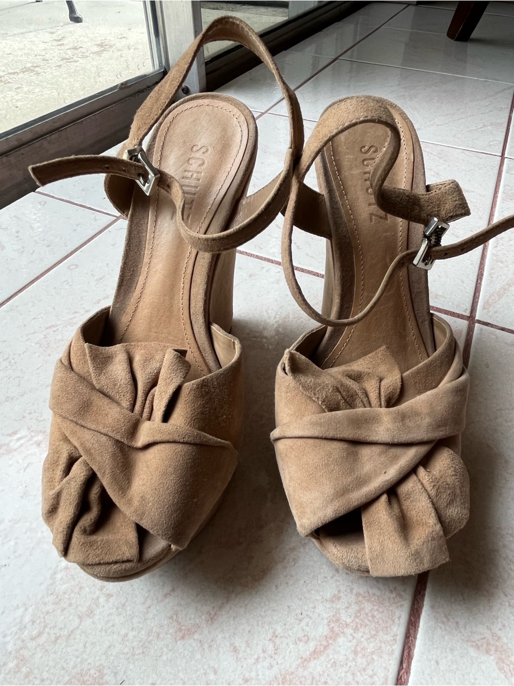 SCHUTZ Tan Knotted Suede Slingback Heels